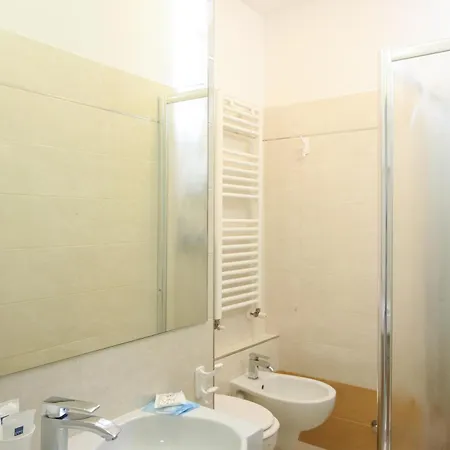 Leoni Otel Rimini