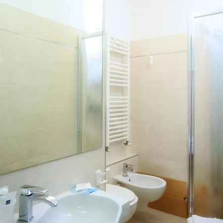 Leoni Otel Rimini
