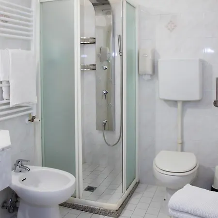 Leoni Otel
