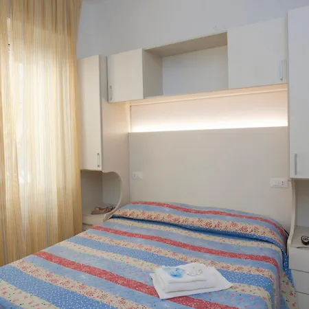 Otel Leoni 3*
