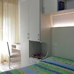 Hotel Leoni 3*